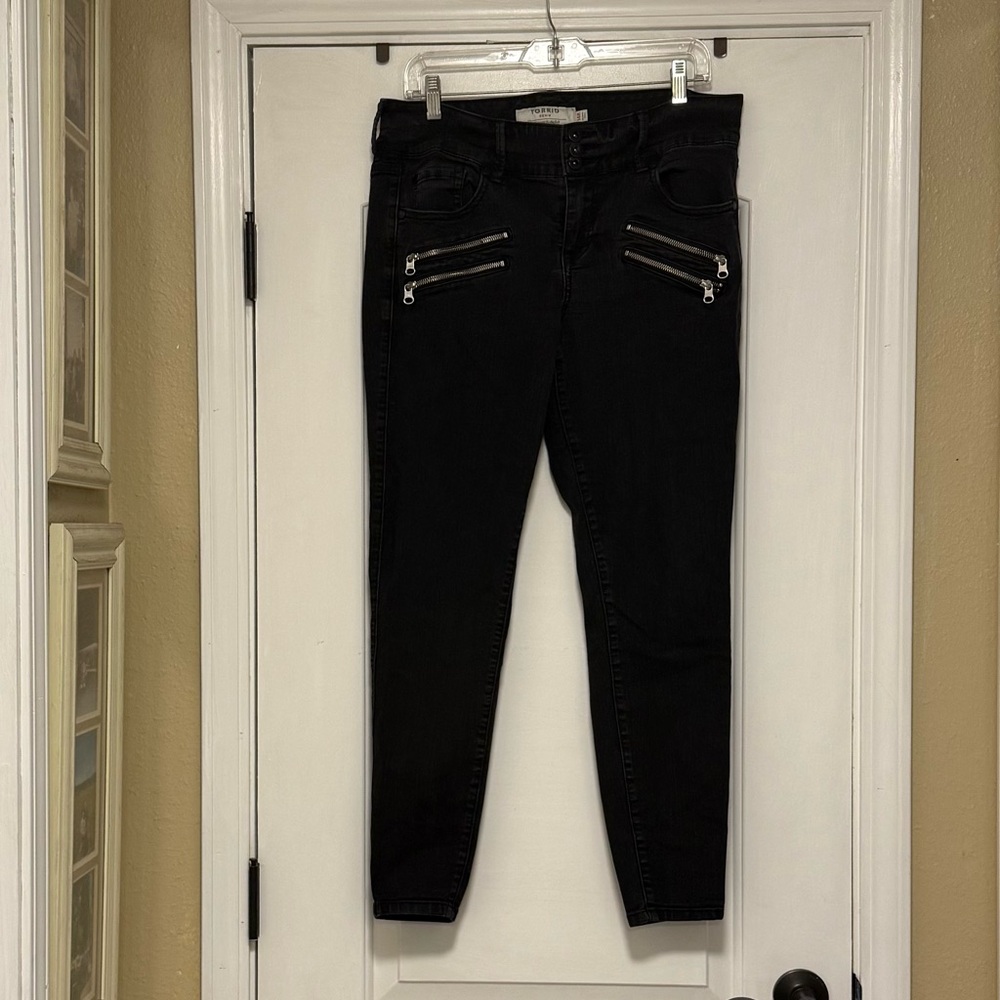 Torrid sz 14 zipper jeggings jeans.